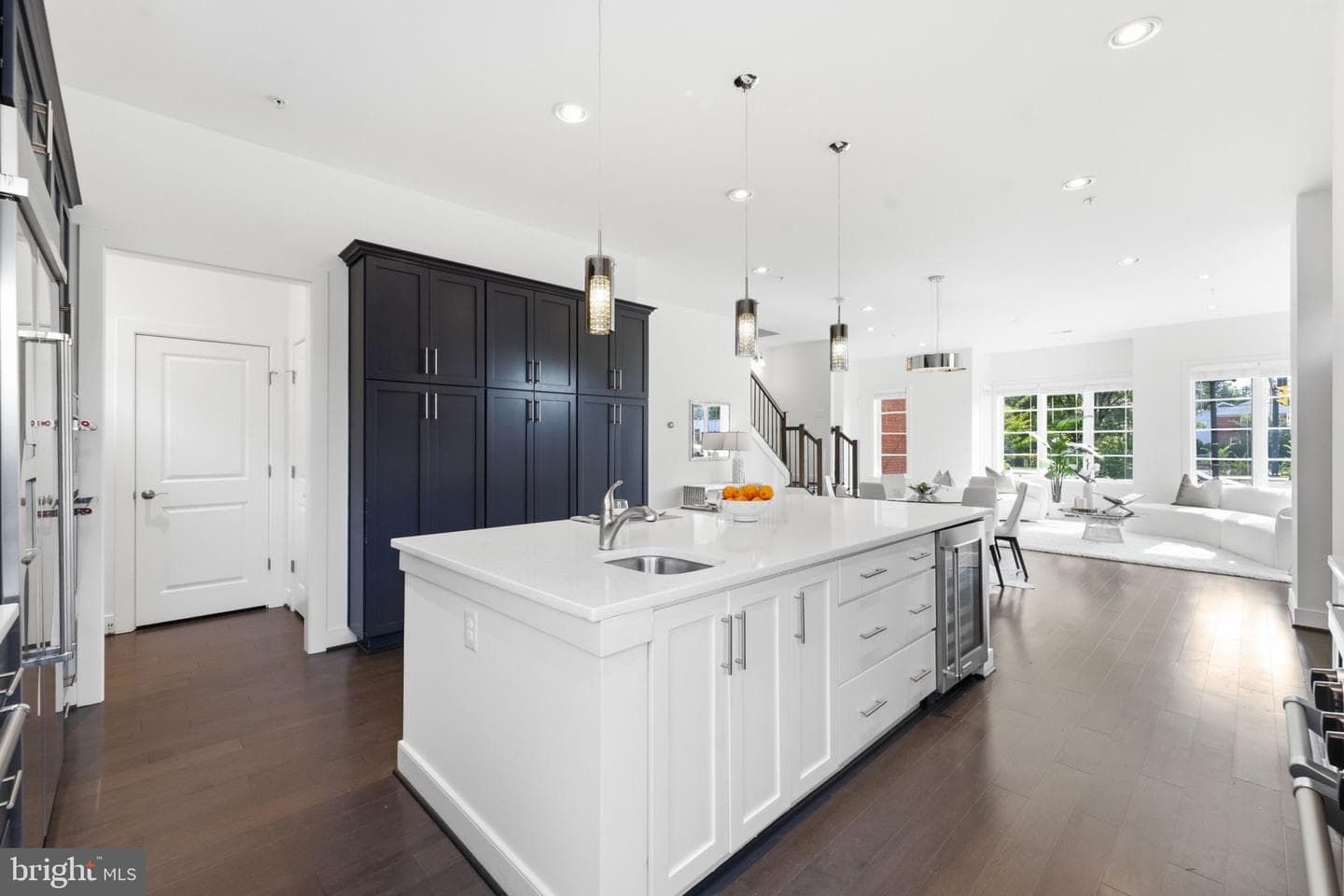 611 Howell photo 18