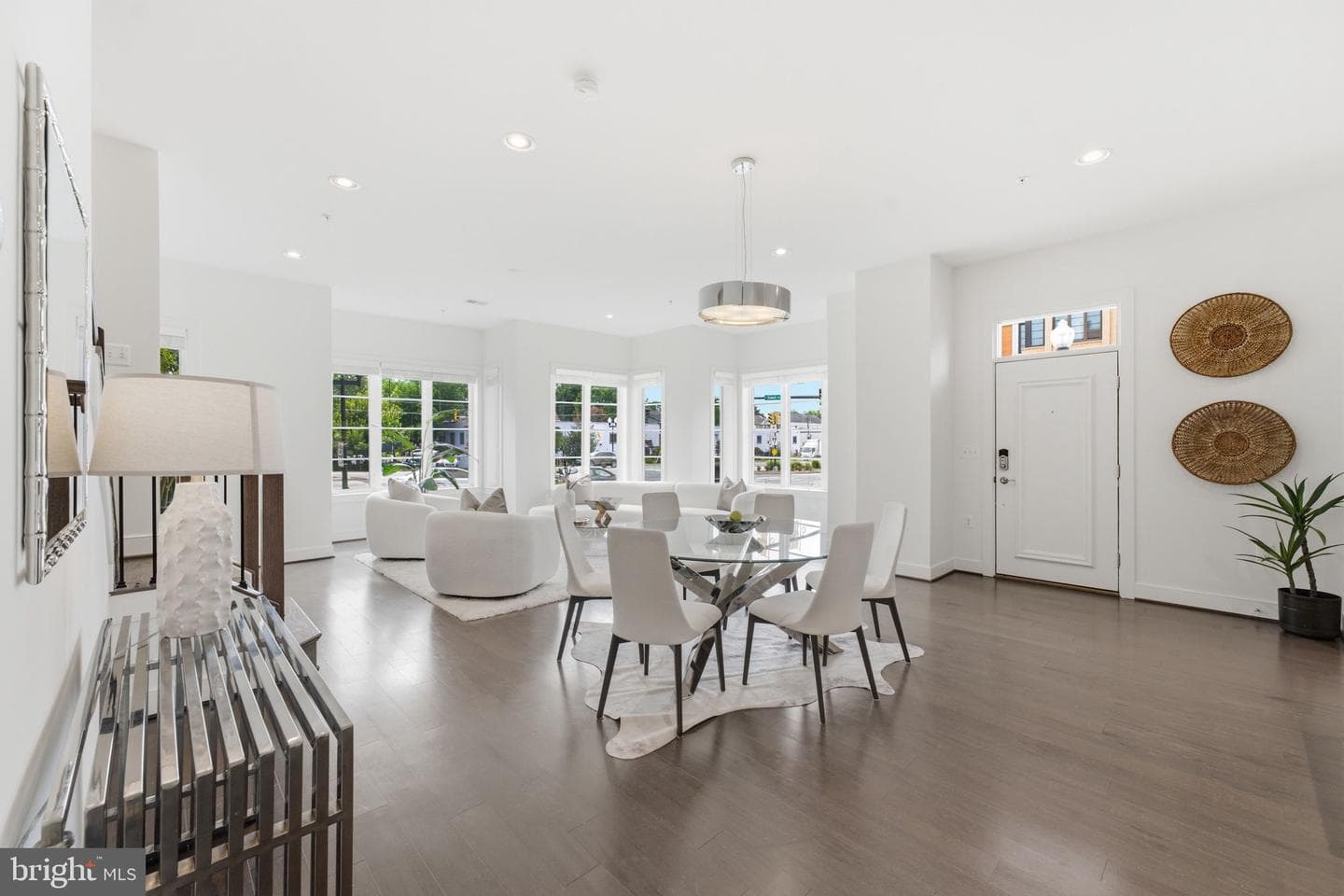 611 Howell photo 5