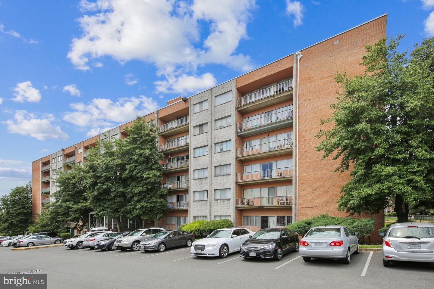 431 N Armistead Street #604 photo 38