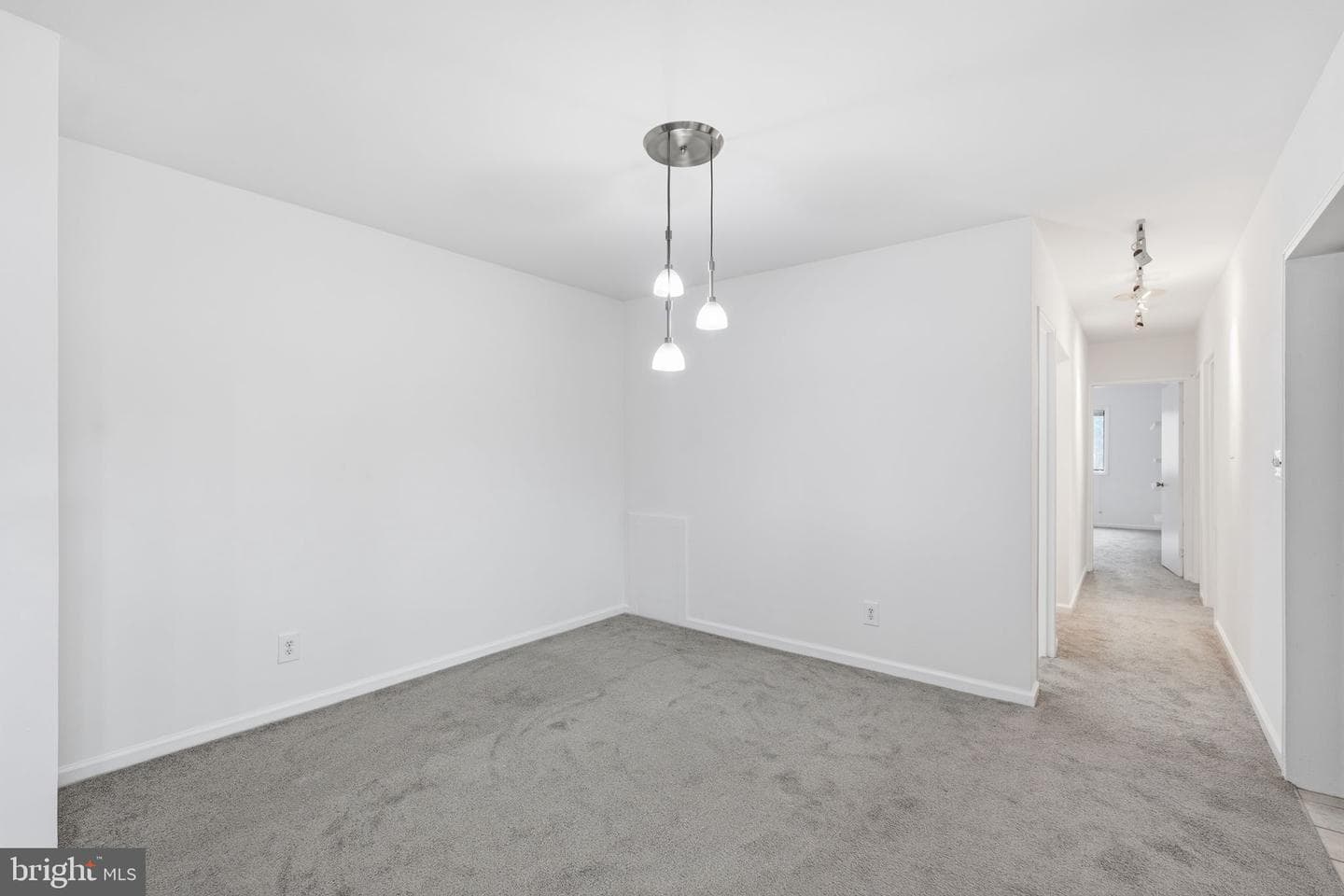 55 Skyhill Road #202 photo 4