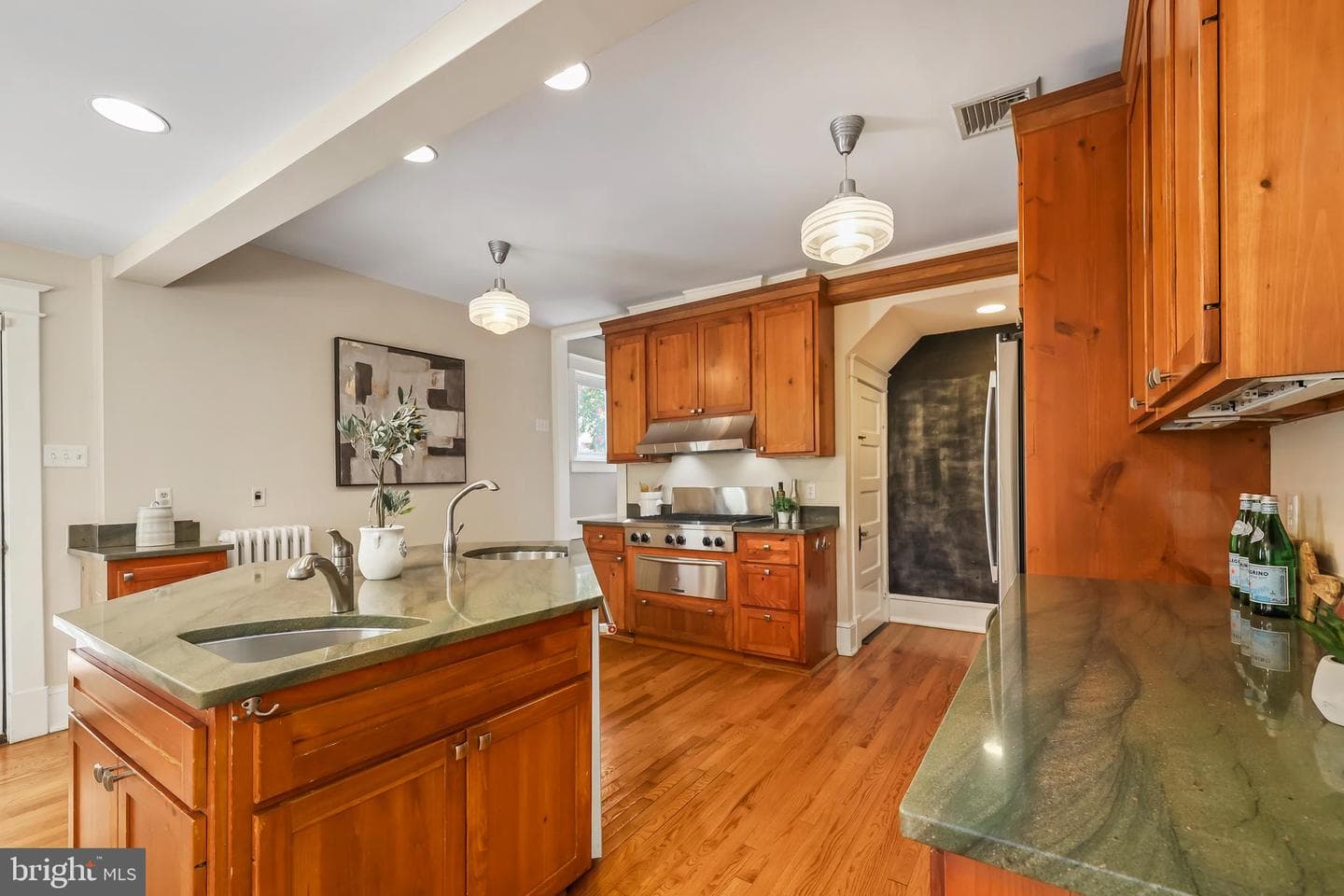605 Johnston Place photo 20
