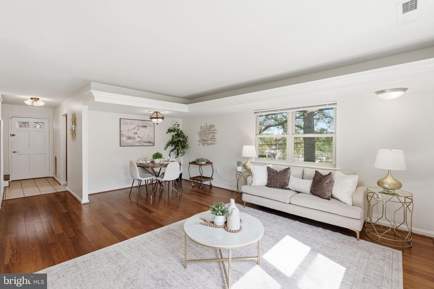 5902 Mayflower Court photo 4