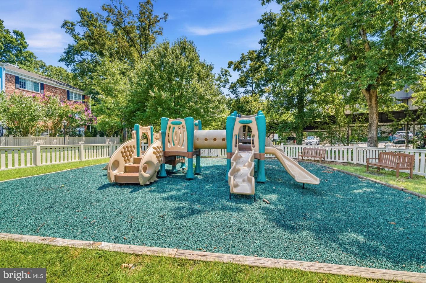 5272 Maris Avenue photo 31