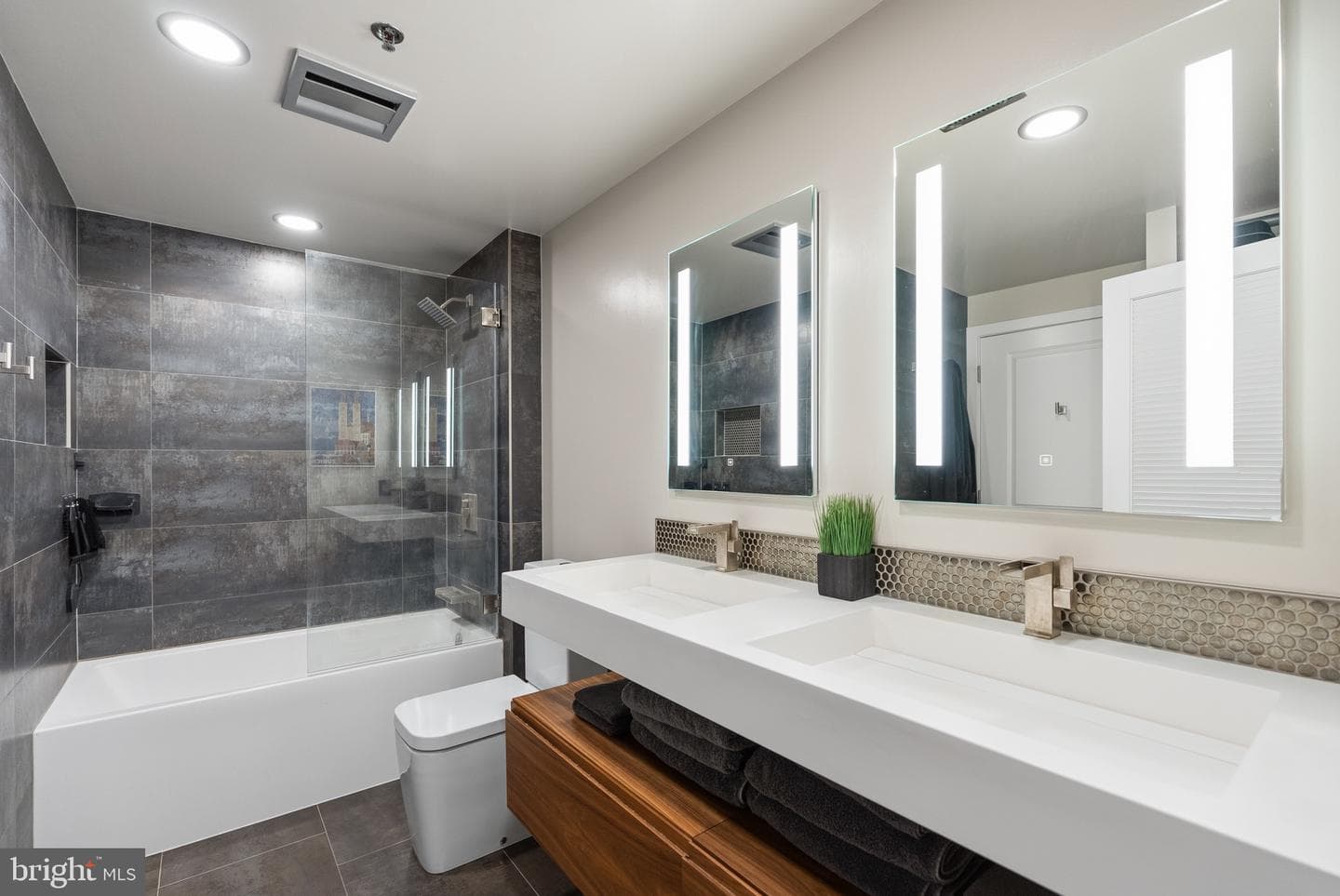 520 John Carlyle Street #107 photo 34