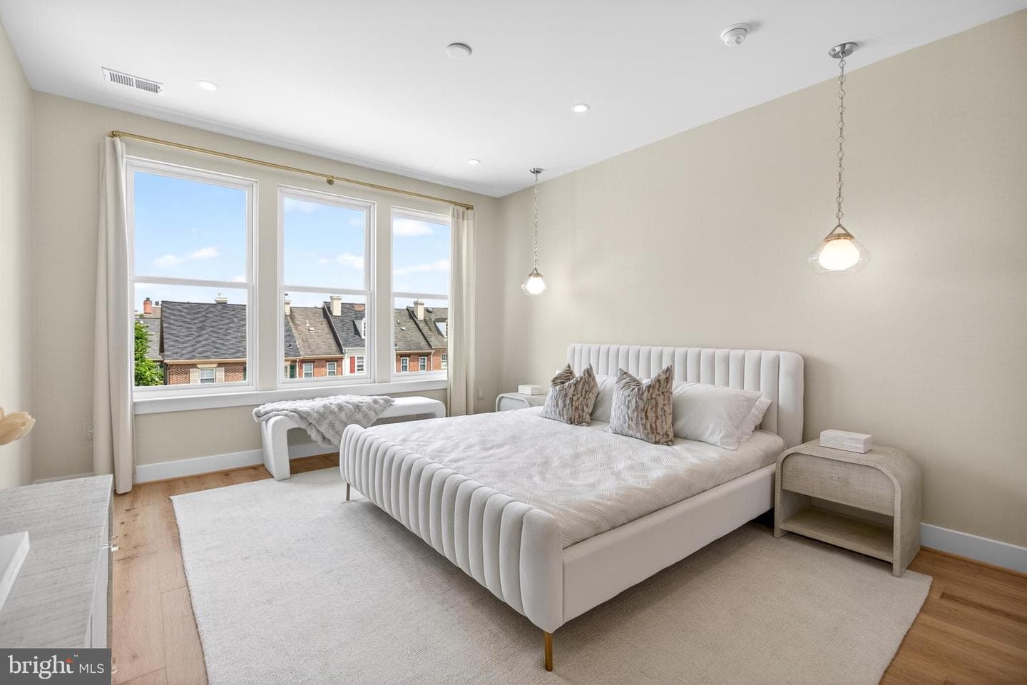 608 S Alfred Street photo 21