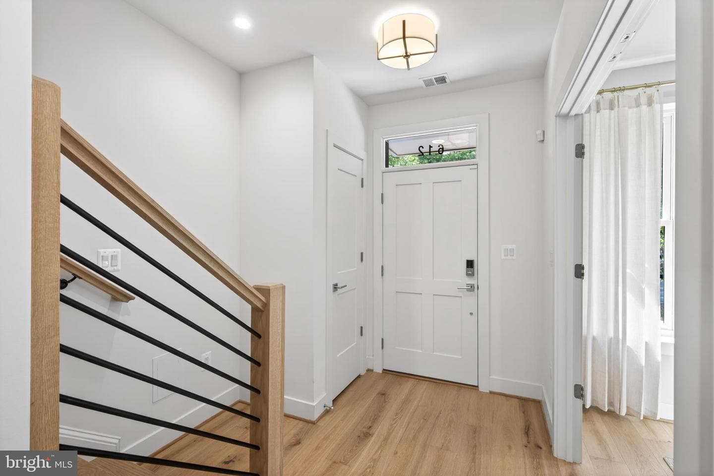 614 S Alfred Street photo 3