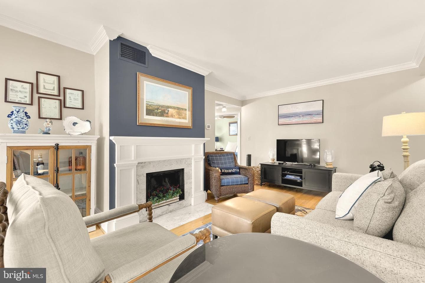 1115 N Pitt Street #2b photo 4