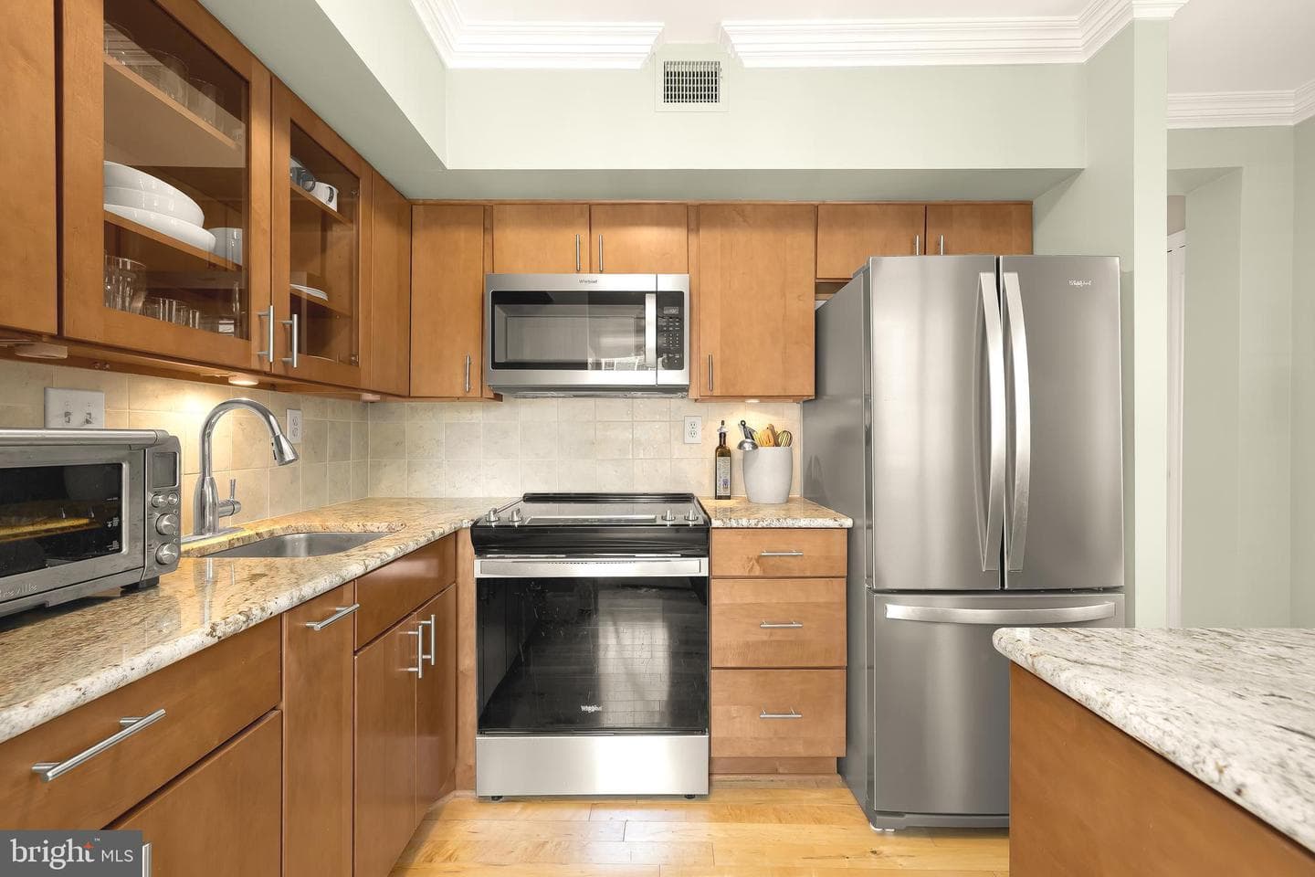 1115 N Pitt Street #2b photo 8
