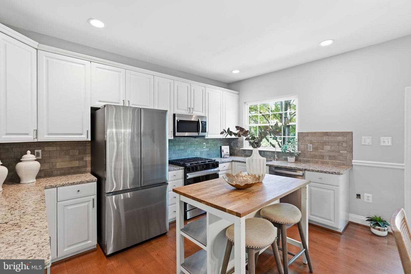 3845 Watkins Mill Drive photo 8