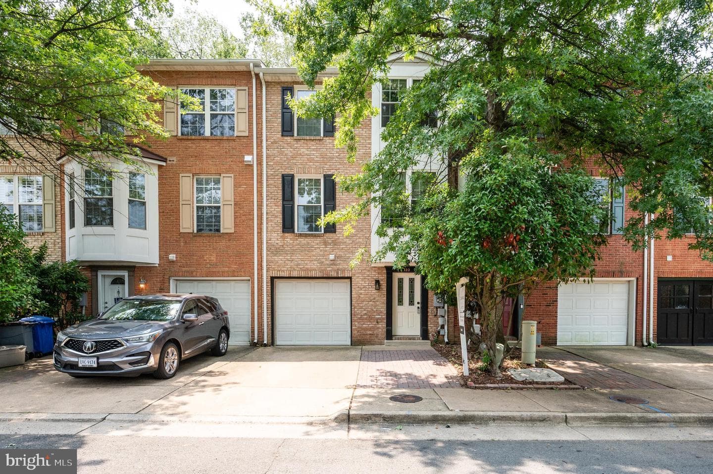 122 Sanborn Place, Alexandria