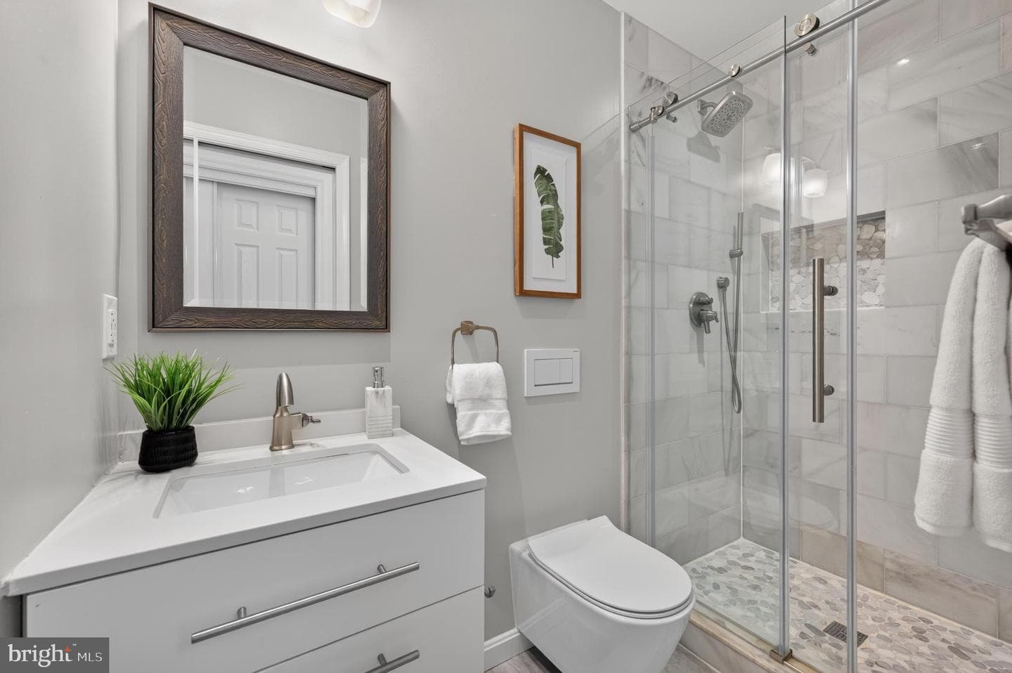 122 Sanborn Place photo 44