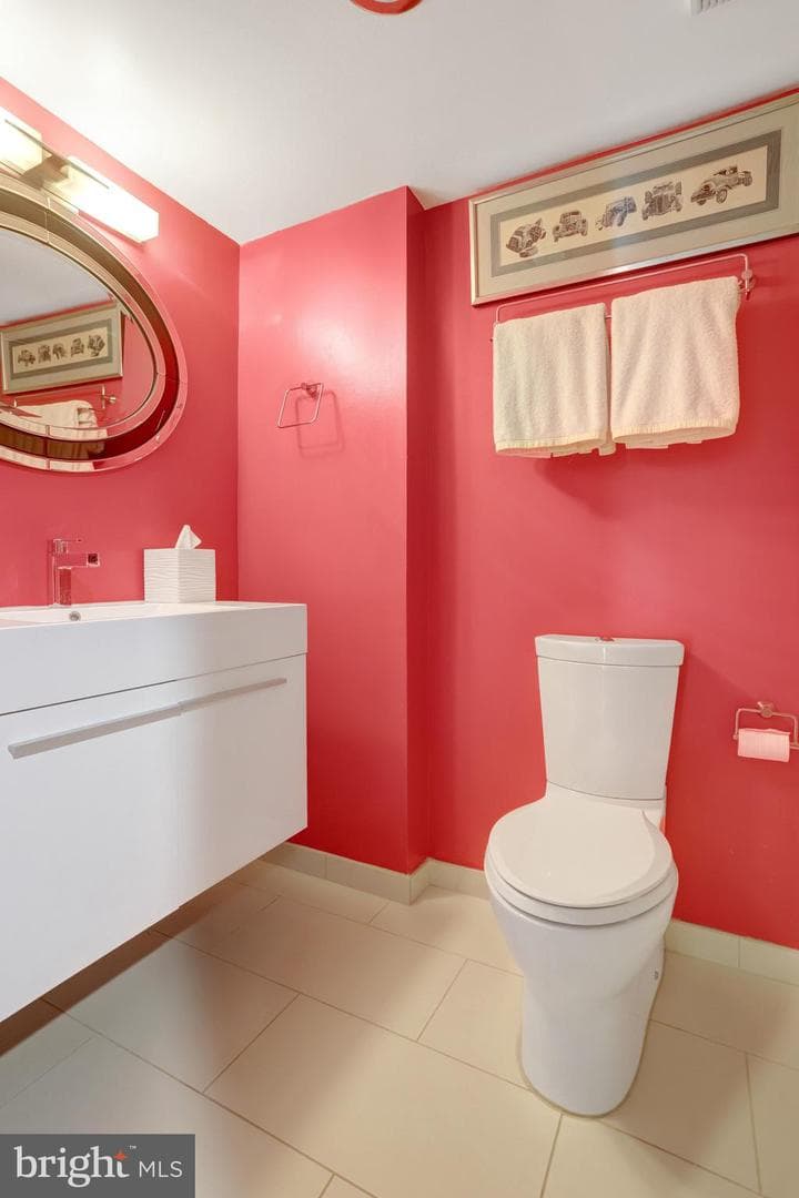309 Yoakum Parkway #616 photo 29