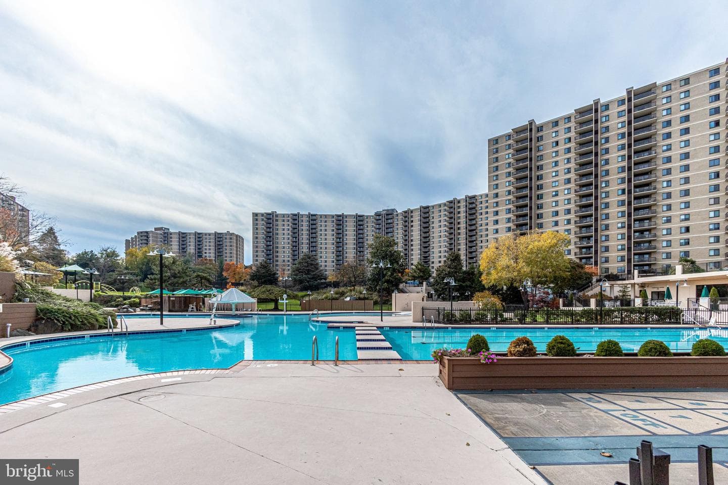 309 Yoakum Parkway #616 photo 46