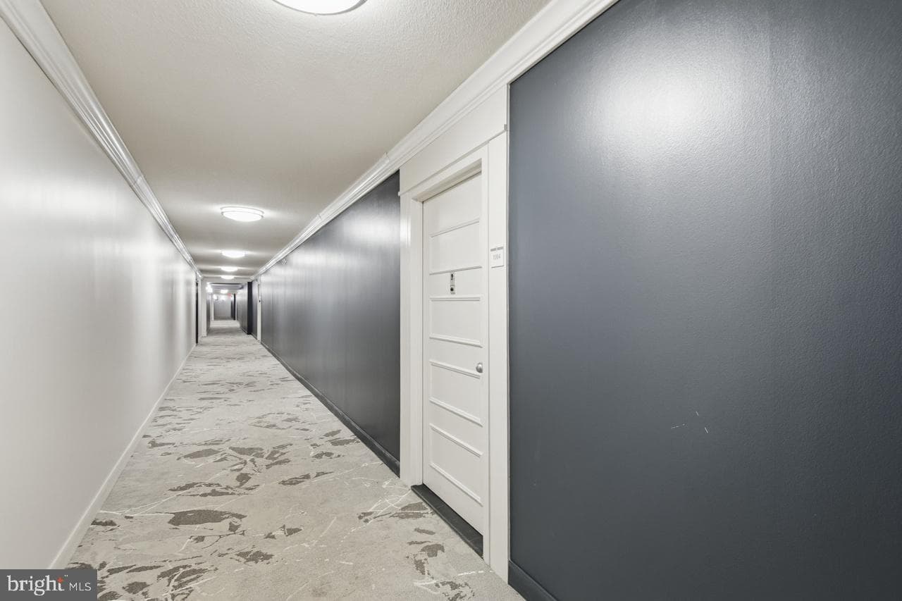 307 Yoakum Parkway #1104 photo 14