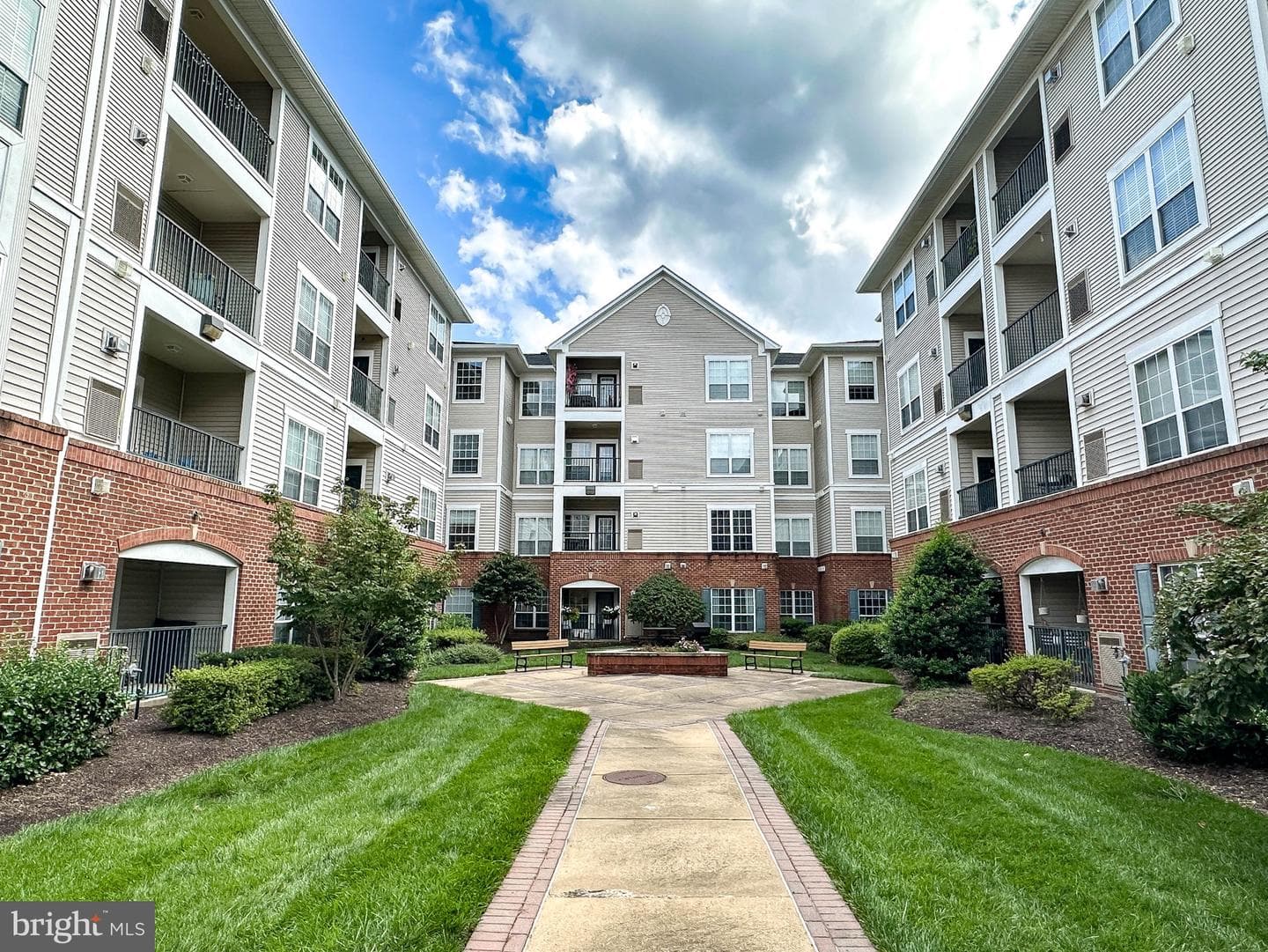 4850 Eisenhower Avenue #314, Alexandria