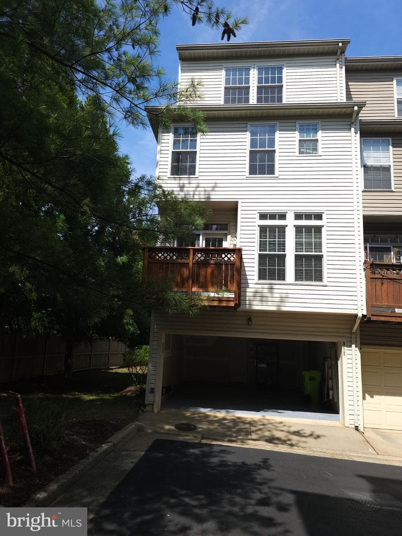 952 Harrison Circle photo 19