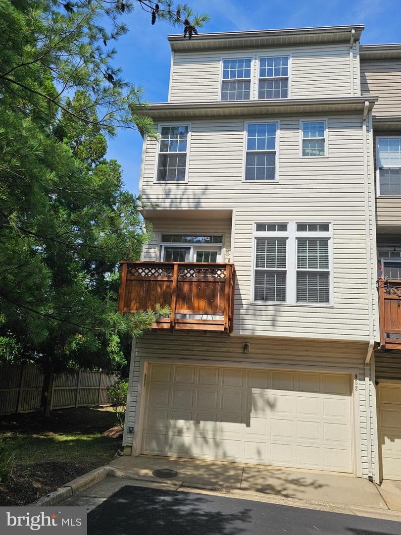 952 Harrison Circle photo 20