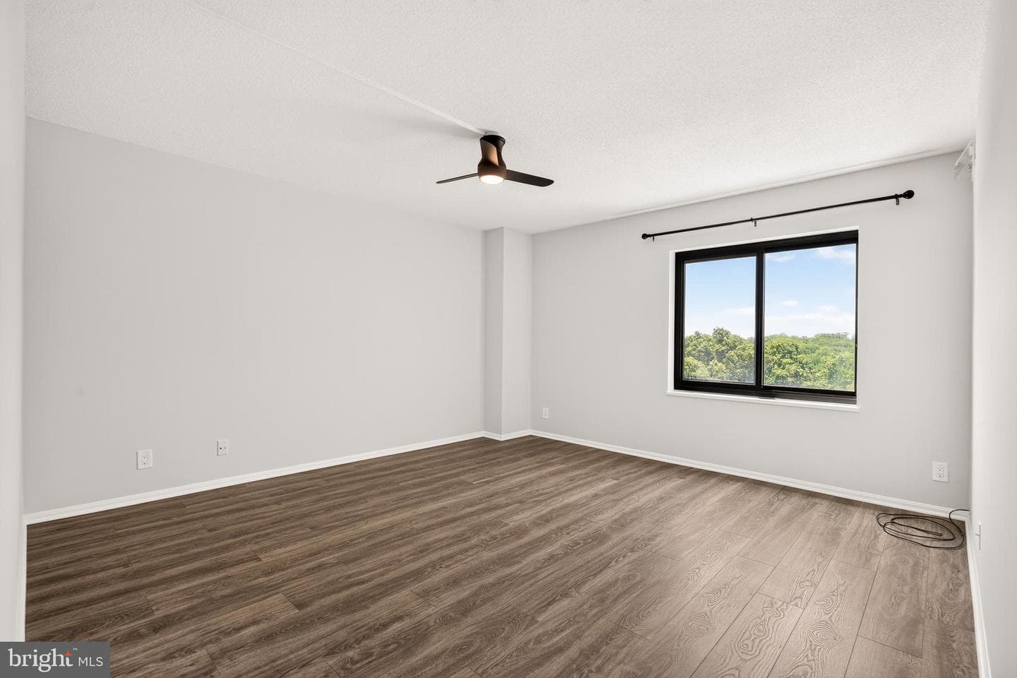 307 Yoakum Parkway #802 photo 26