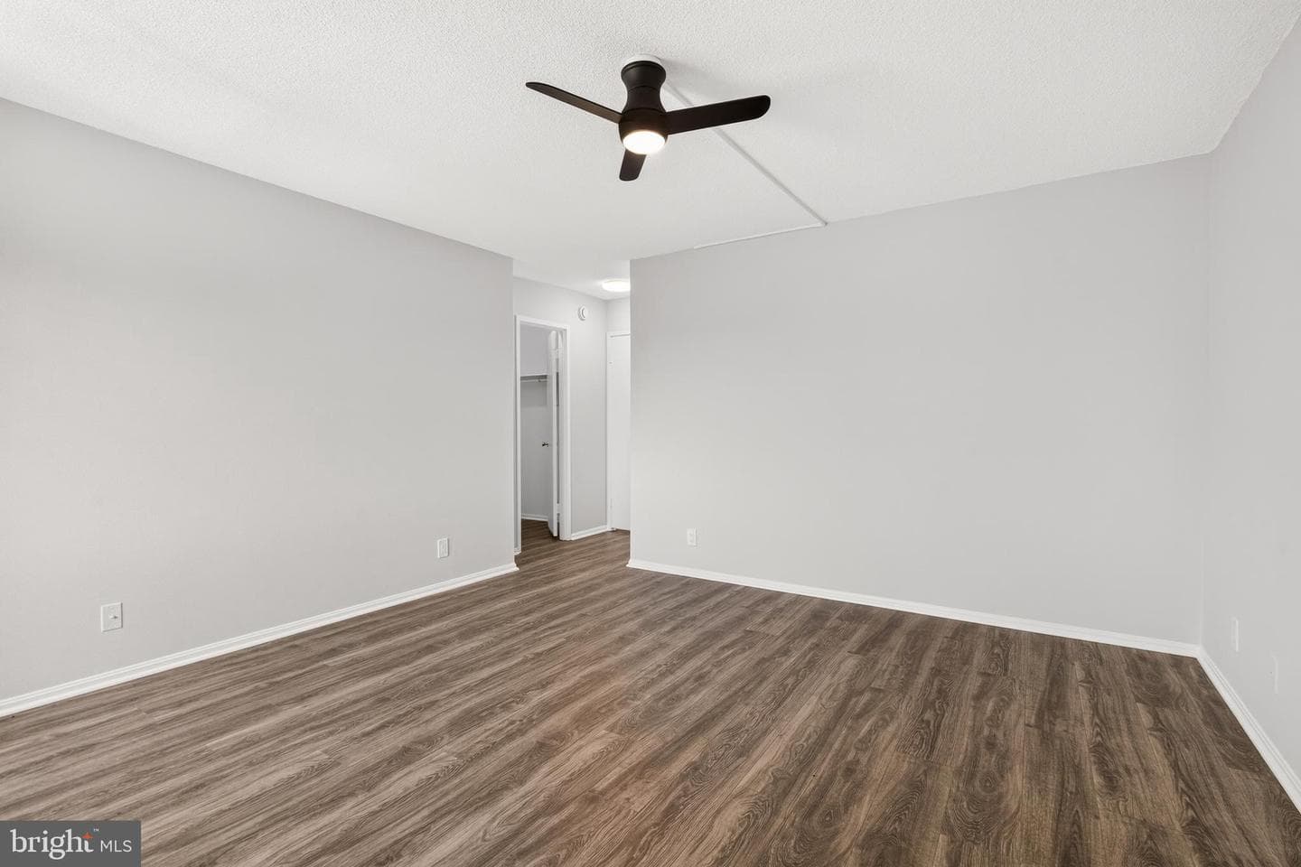 307 Yoakum Parkway #802 photo 29