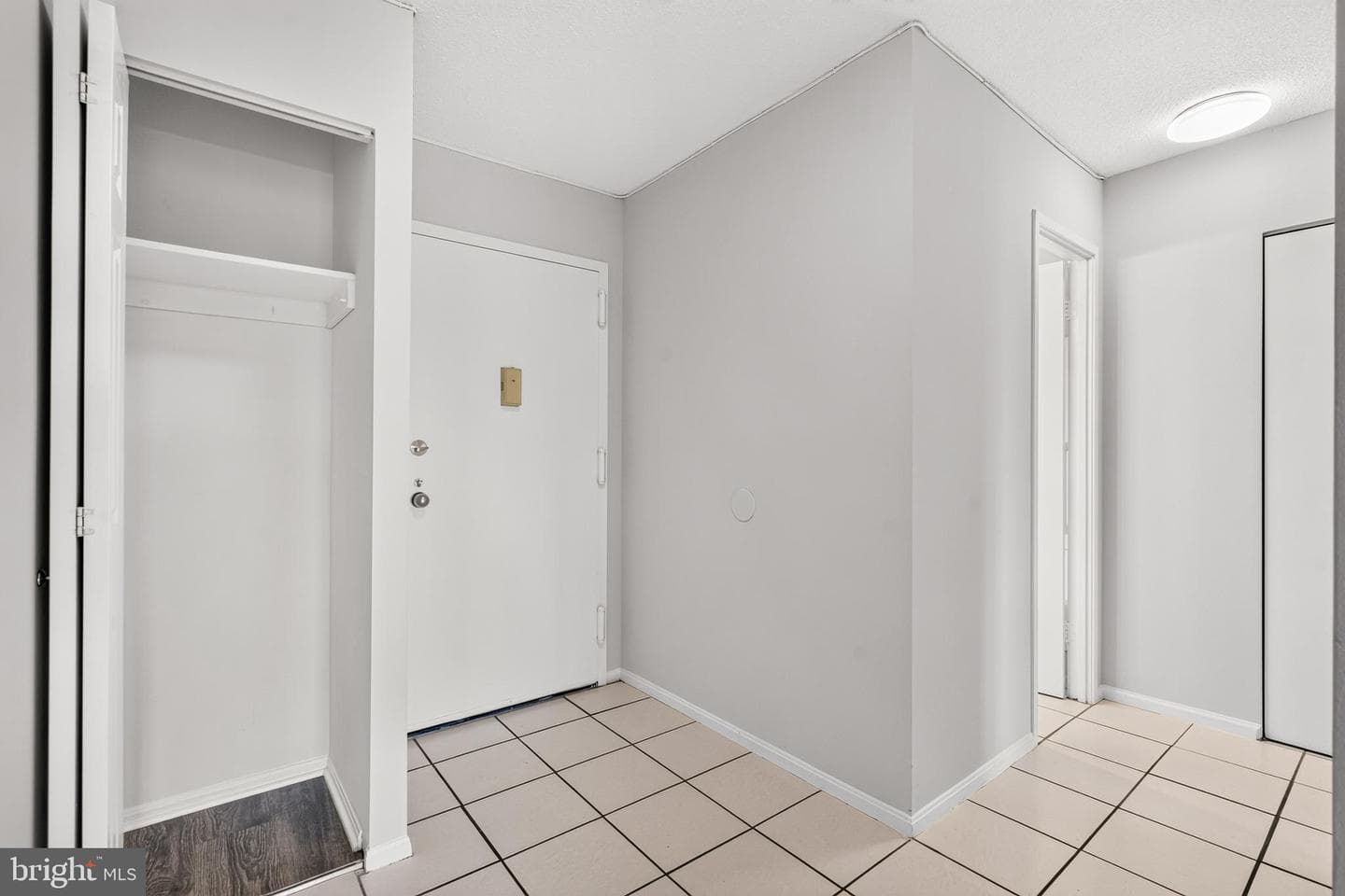 307 Yoakum Parkway #802 photo 35