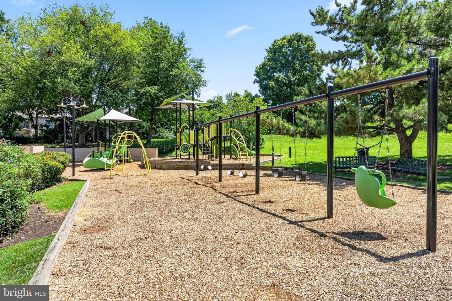 307 Yoakum Parkway #802 photo 41