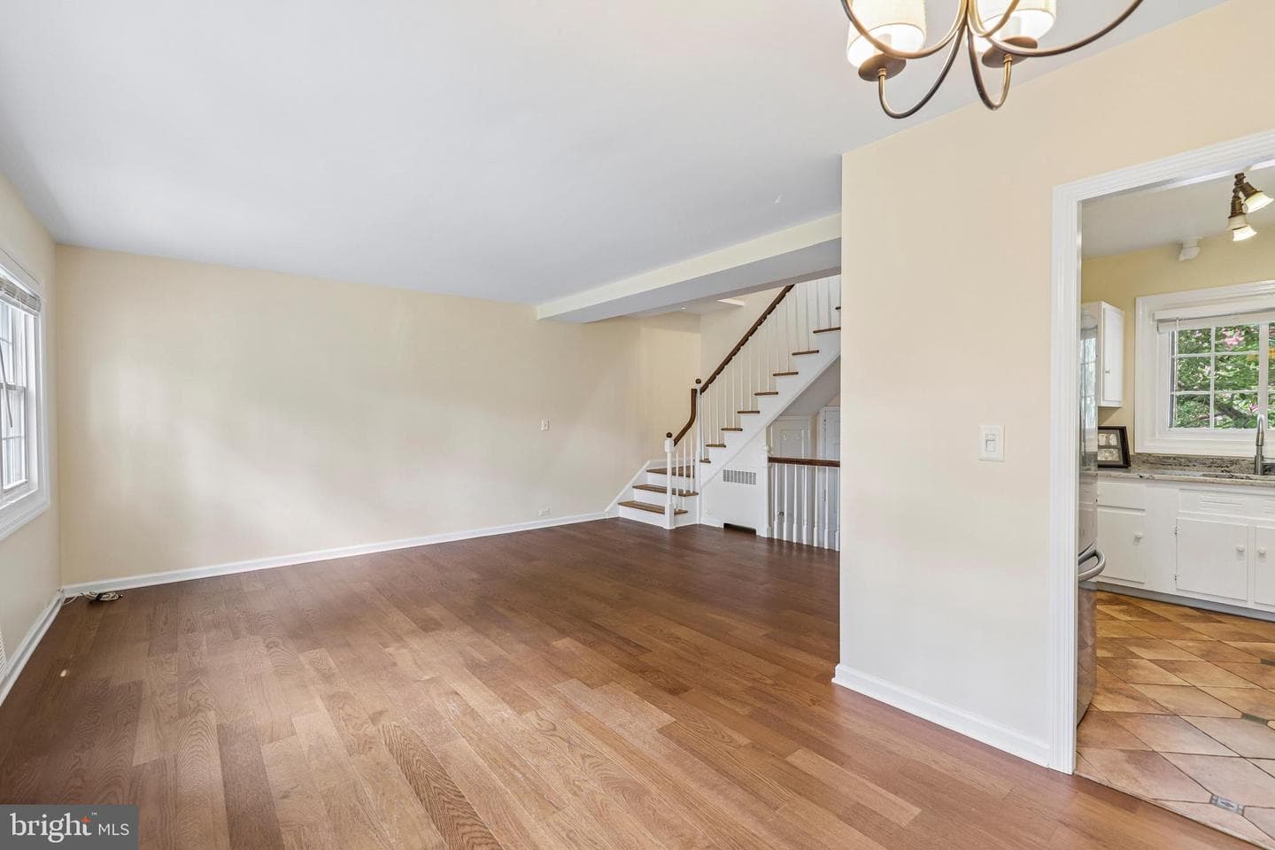 1622 Ripon Place photo 7