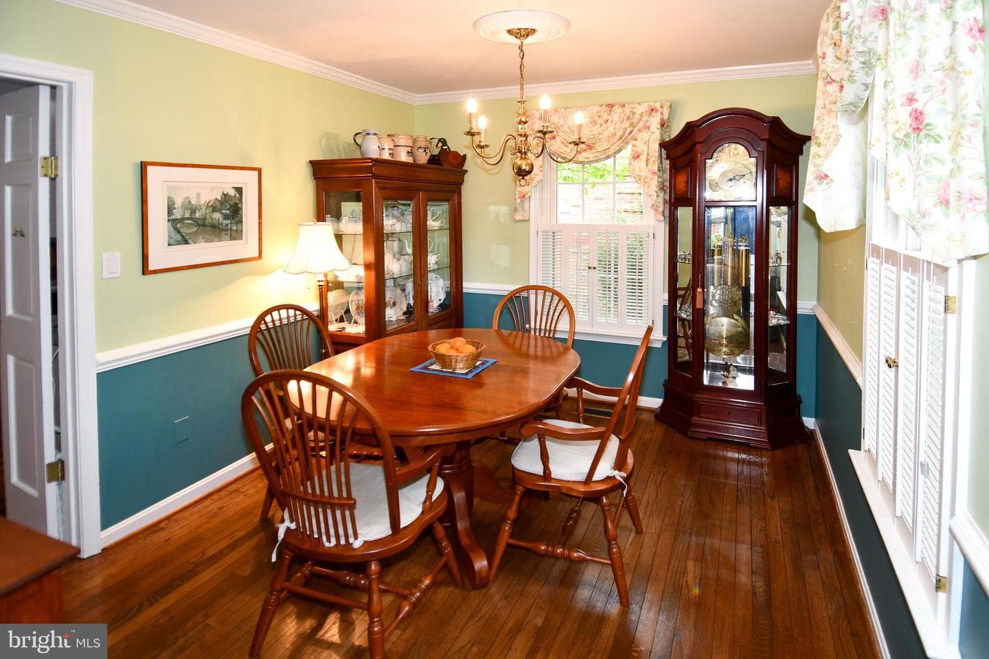 445 Old Town Court photo 15