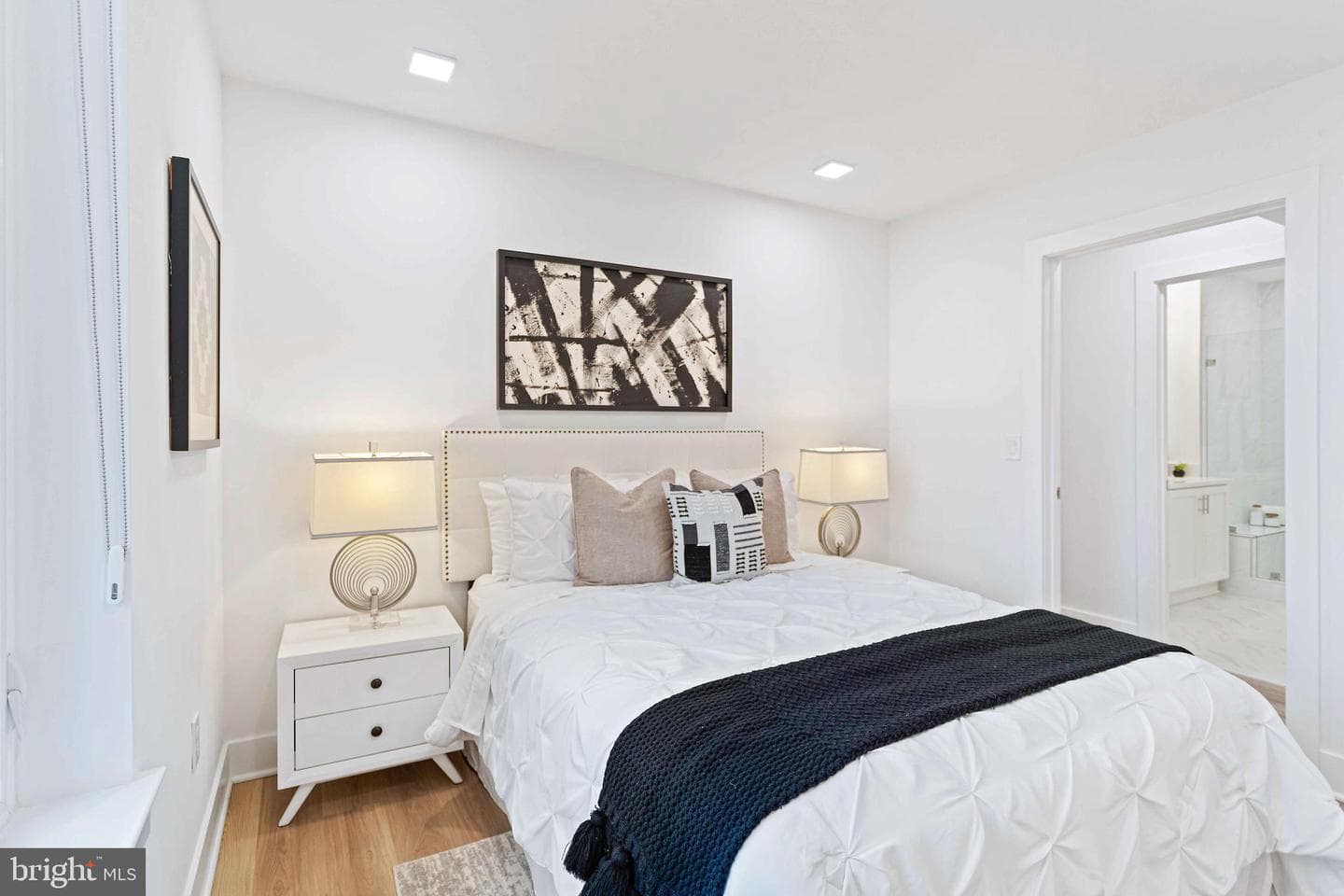 701 N Henry Street #212 photo 26