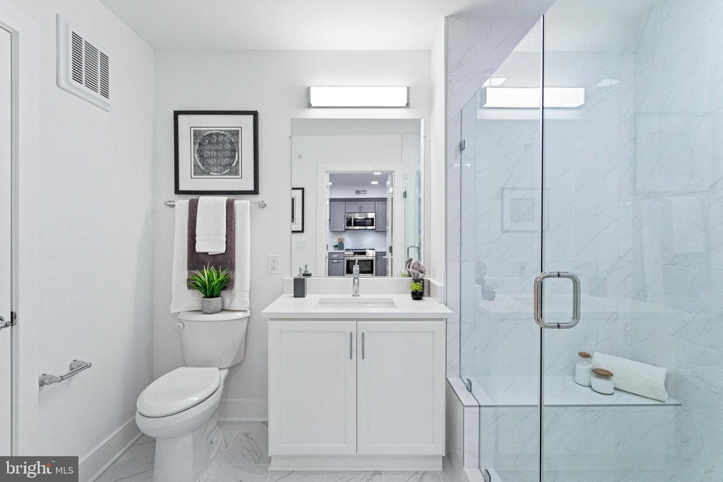 701 N Henry Street #212 photo 31