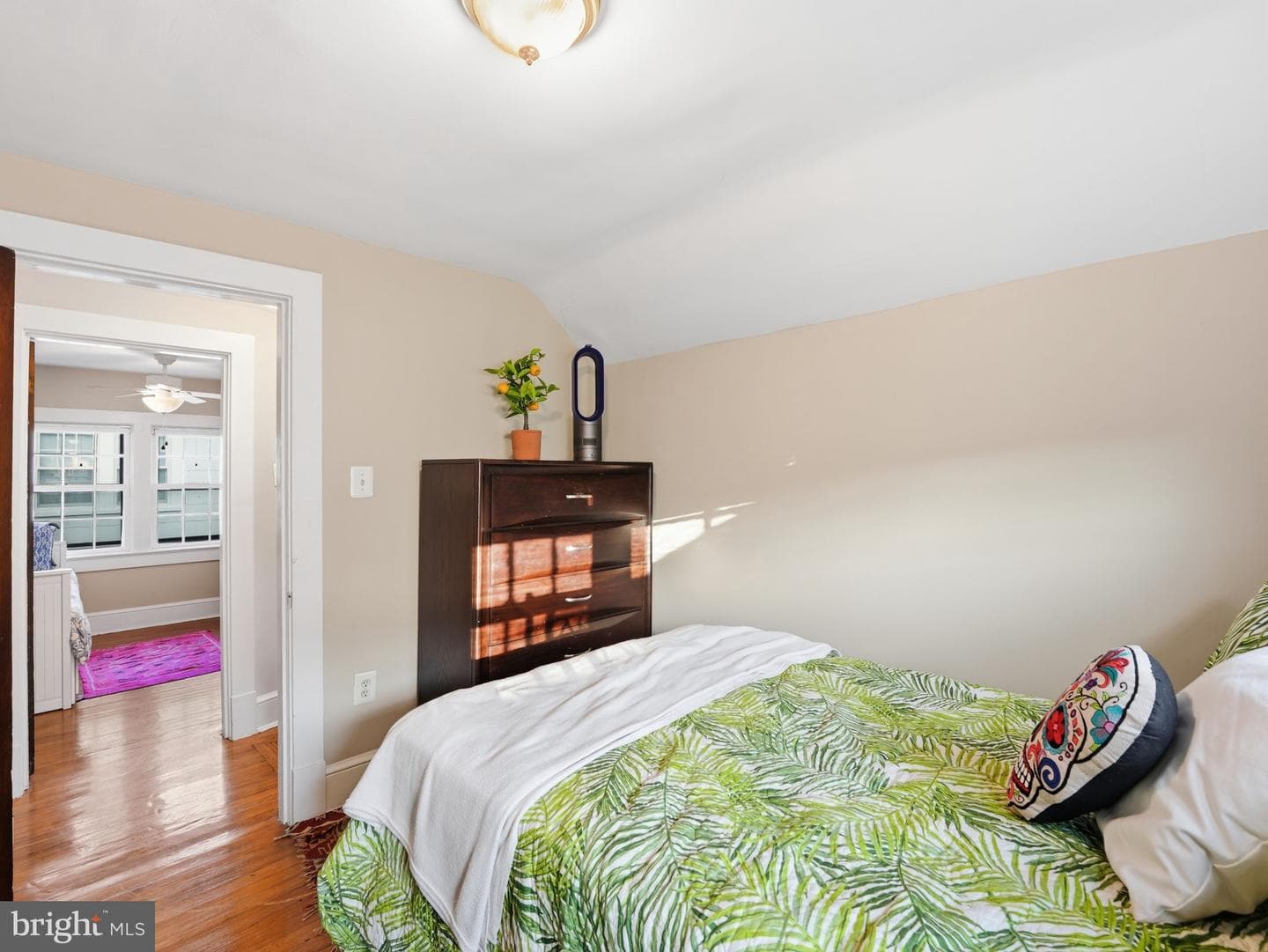 206 E Nelson Avenue photo 19