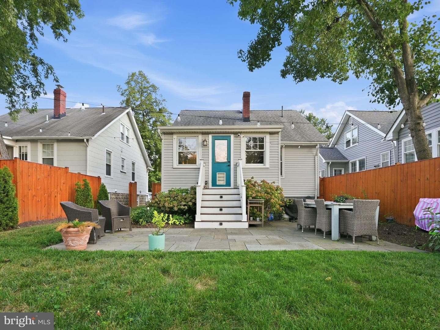 206 E Nelson Avenue photo 26