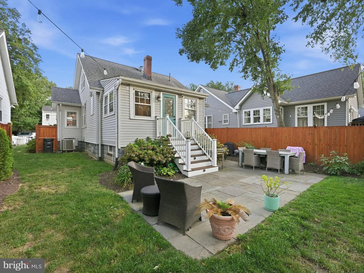 206 E Nelson Avenue photo 28