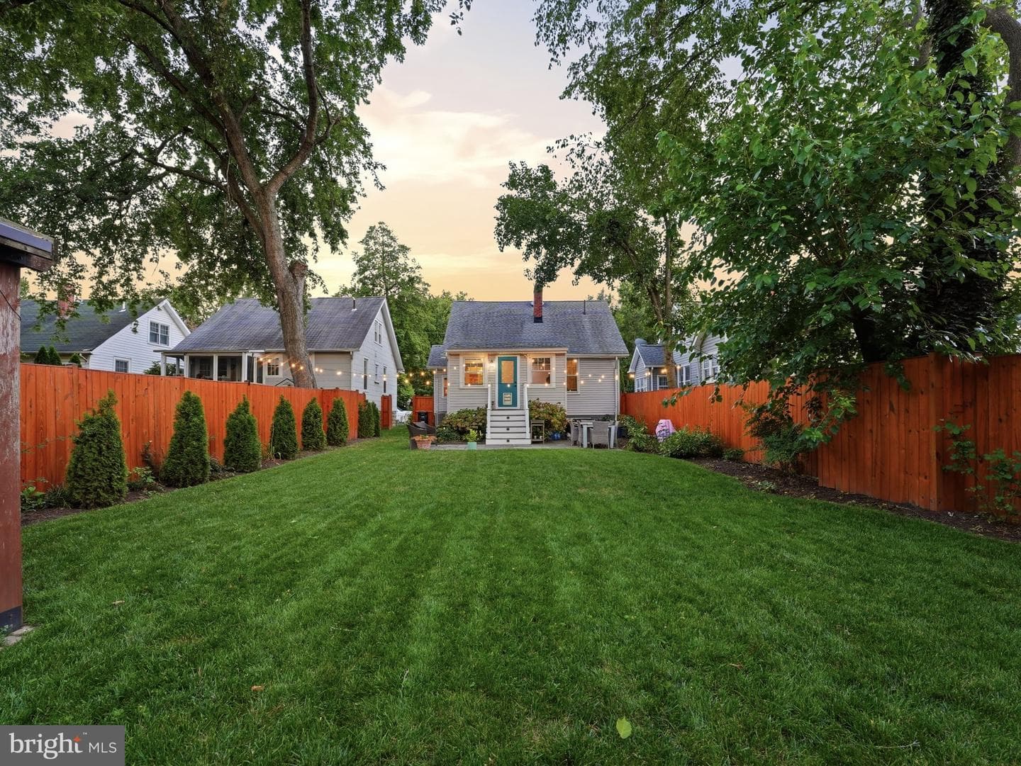 206 E Nelson Avenue photo 36