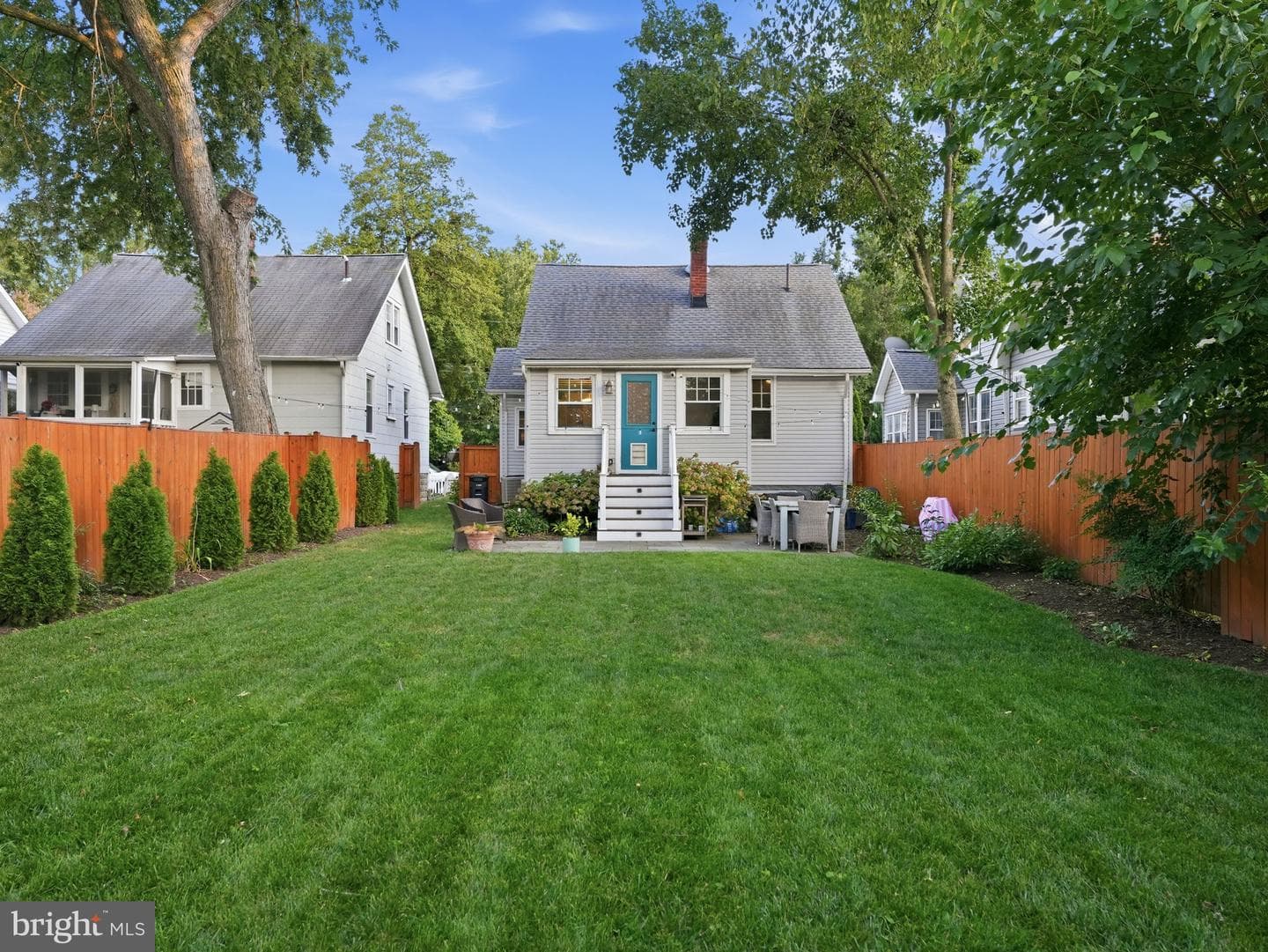 206 E Nelson Avenue photo 37