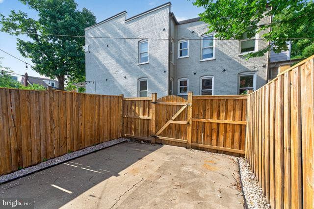 1204 Oronoco Street photo 19