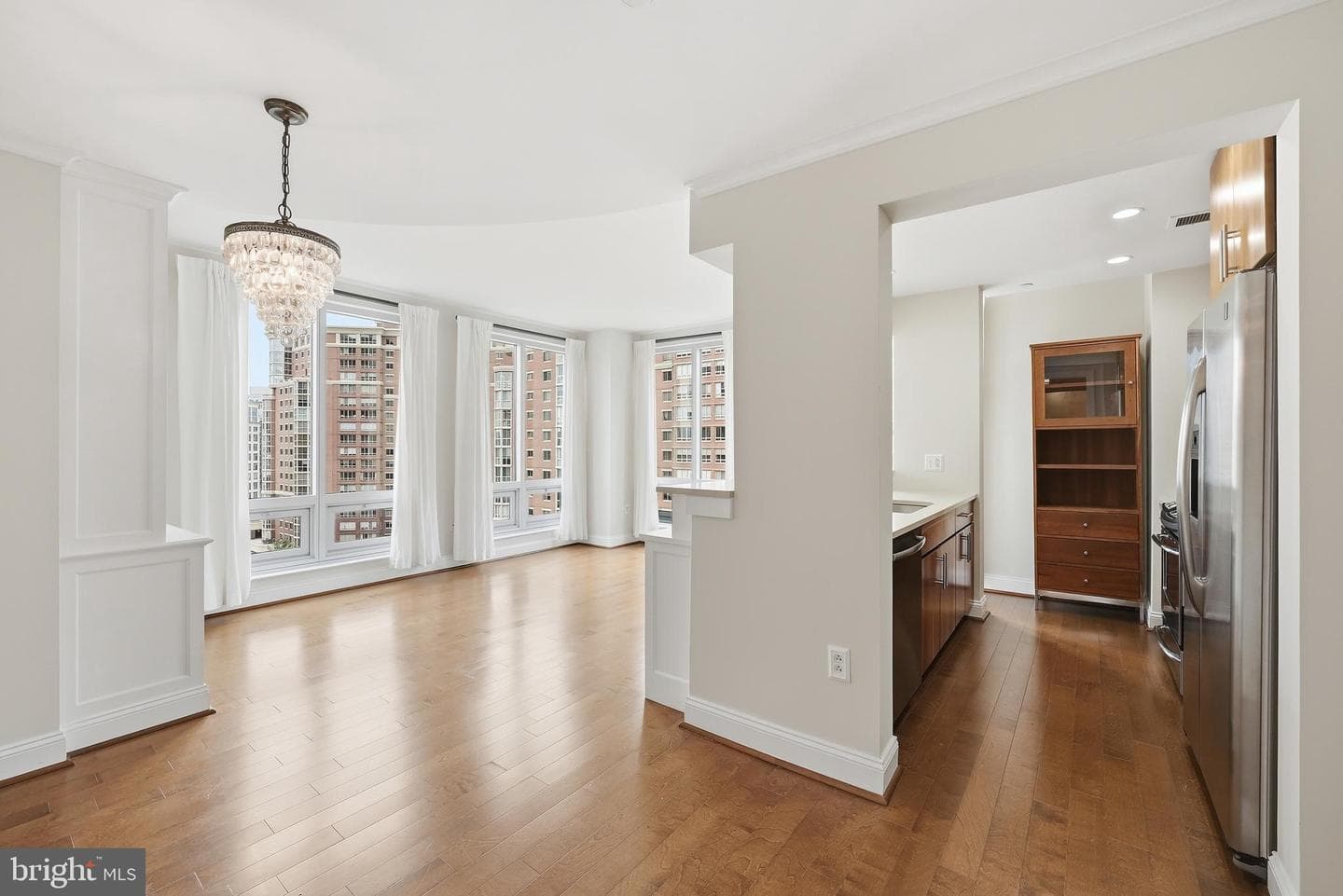2050 Jamieson Avenue #1008 photo 5