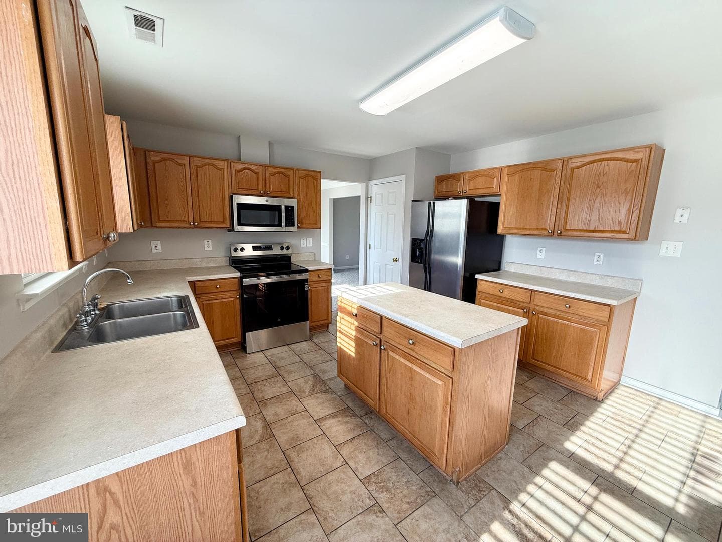 2937 Abbeydale Court photo 10