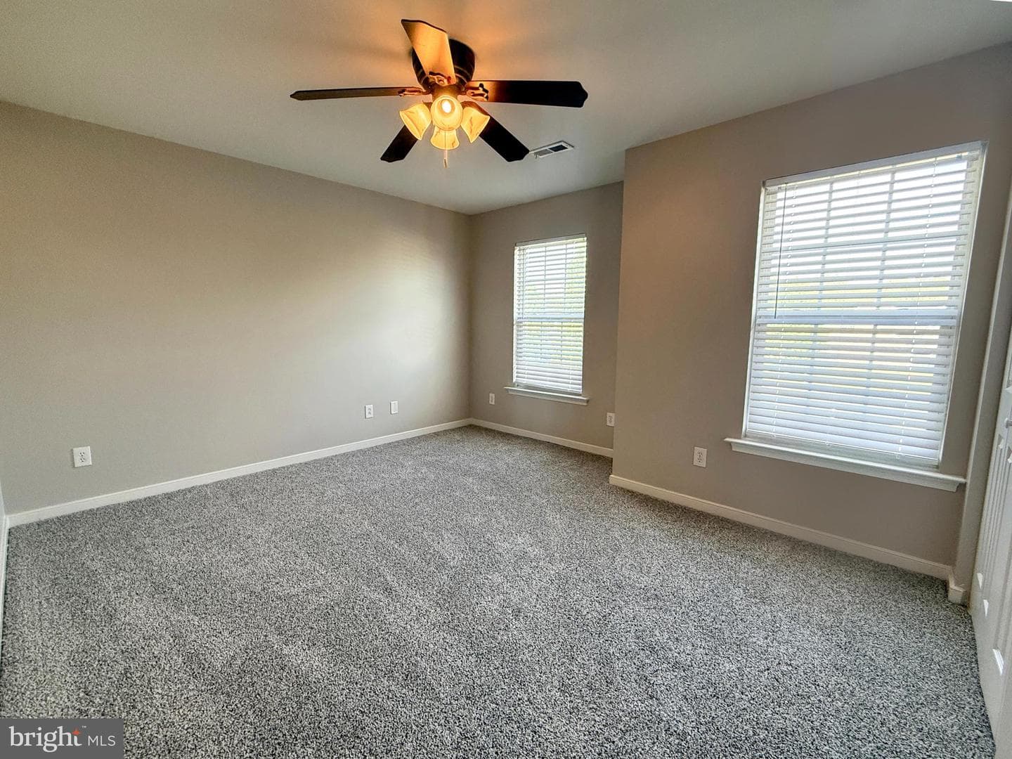2937 Abbeydale Court photo 25