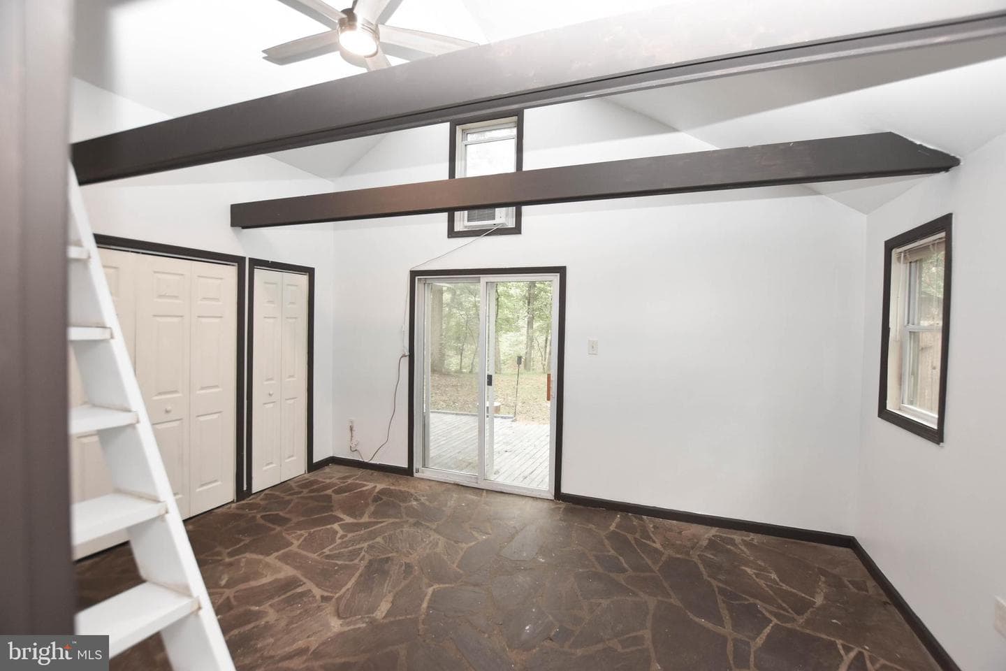 420 White Oak Lane photo 13