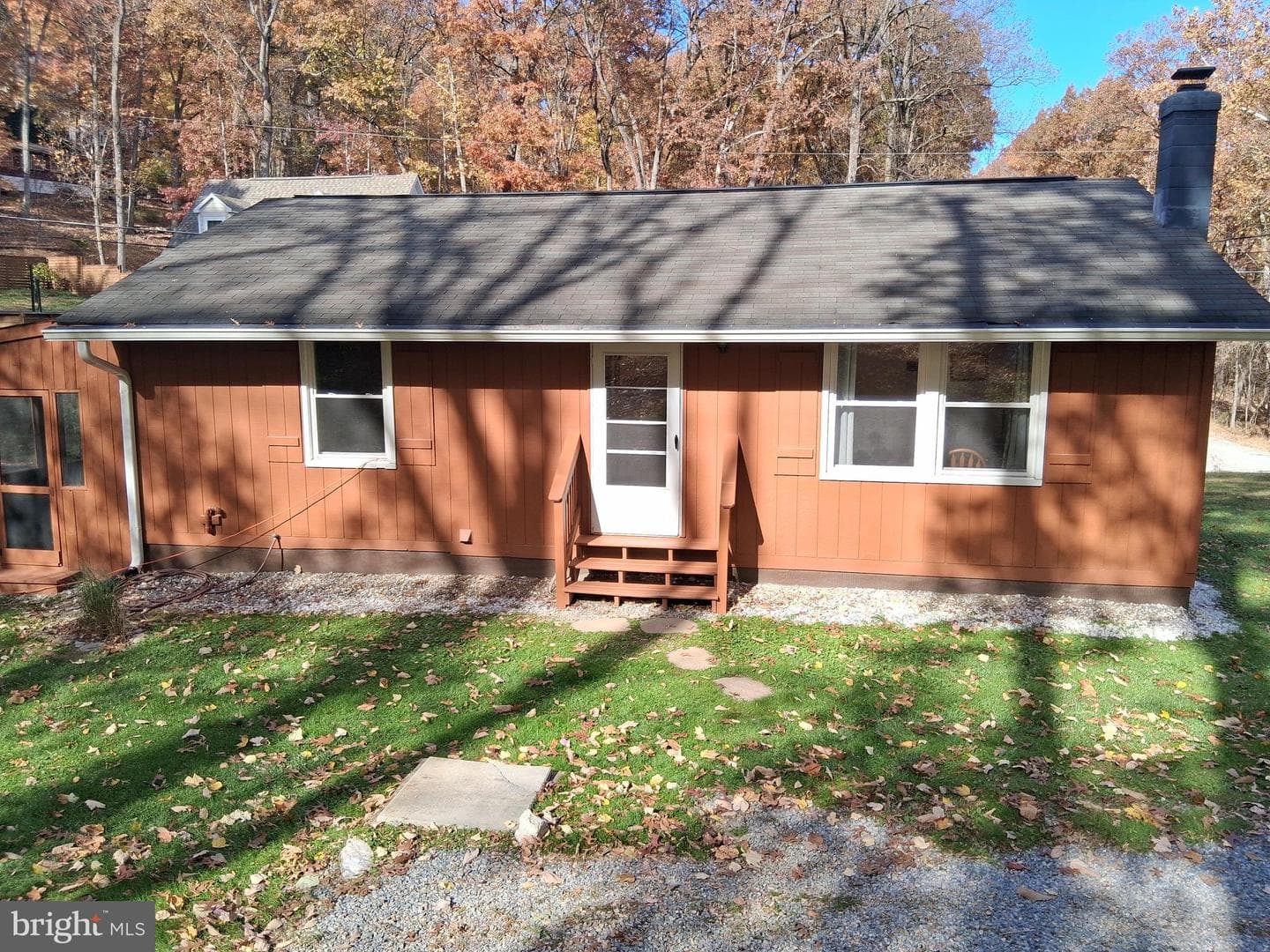 246 Laurel Lane photo 4