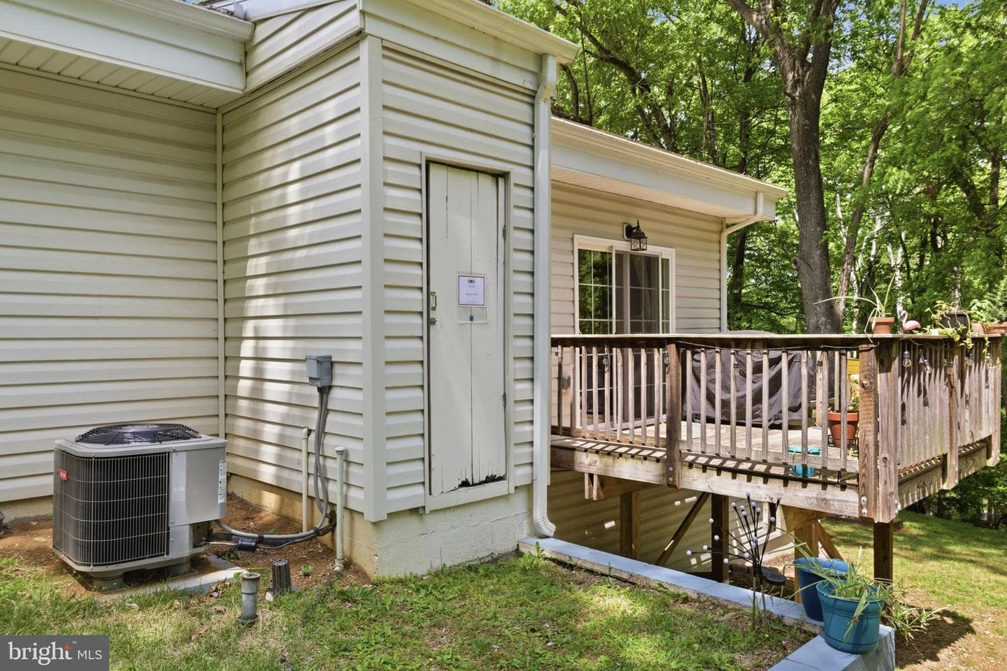 350 Evergreen Lane photo 25