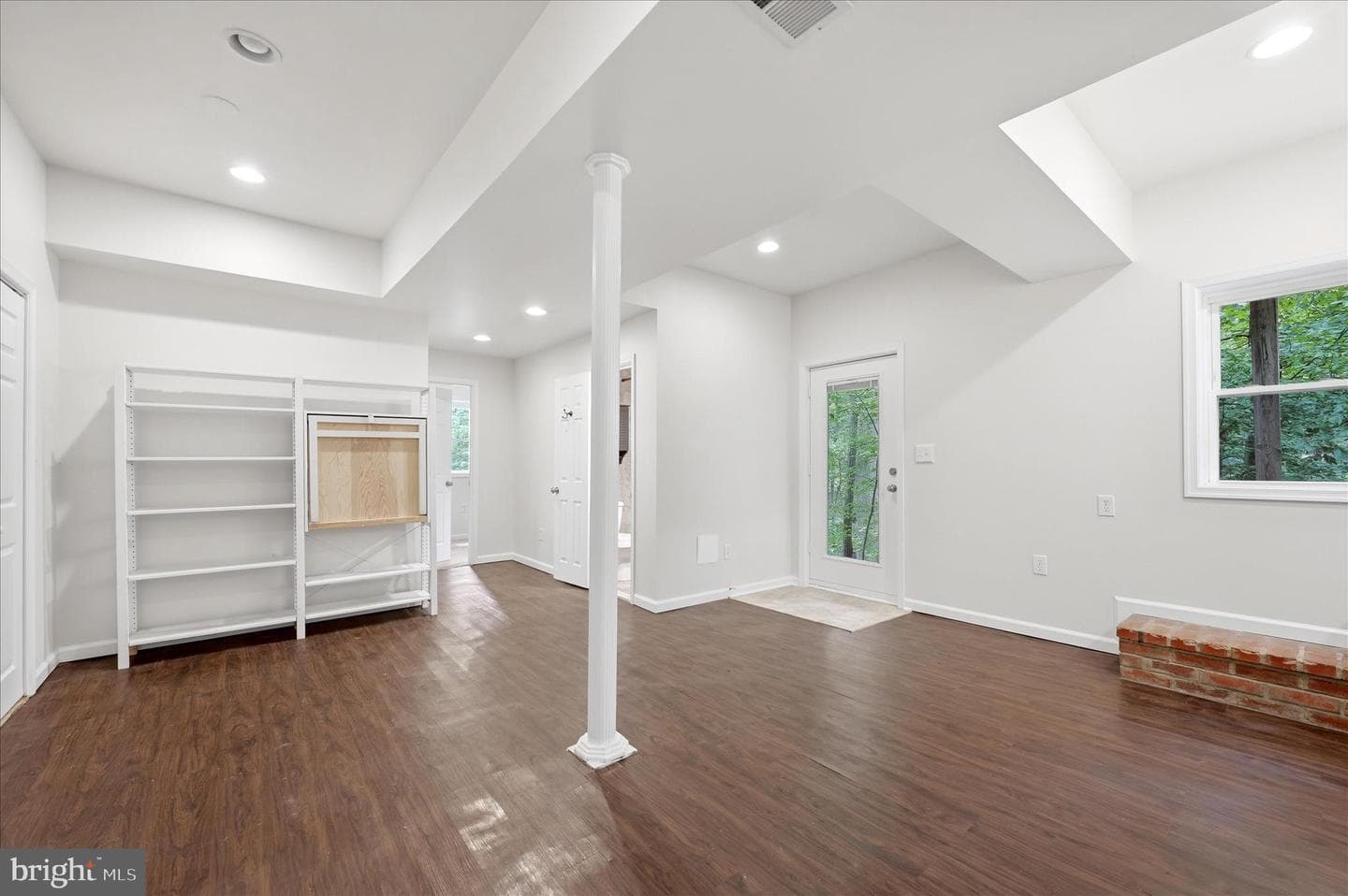 692 Laurel Lane photo 30