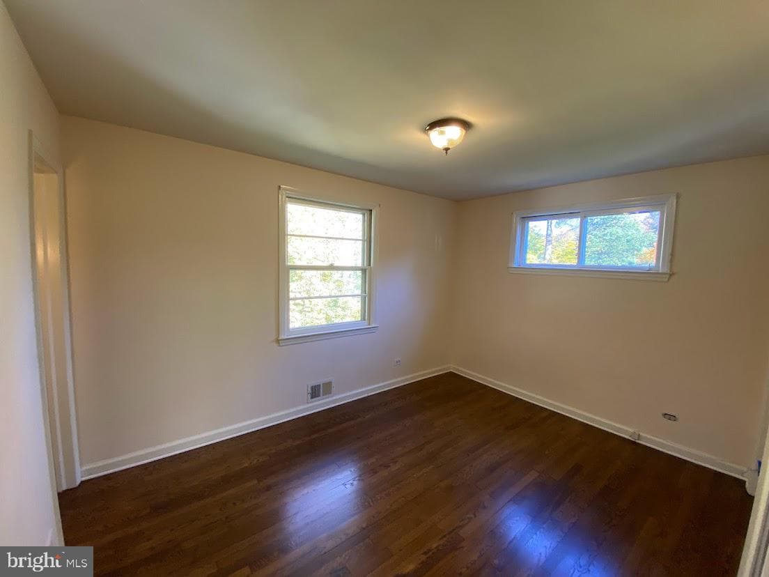 2308 Crestmont Avenue photo 17
