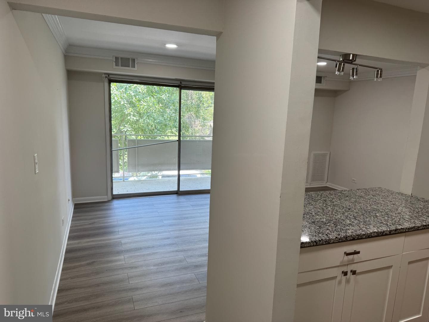 1800 Jefferson Park Avenue #91 photo 5