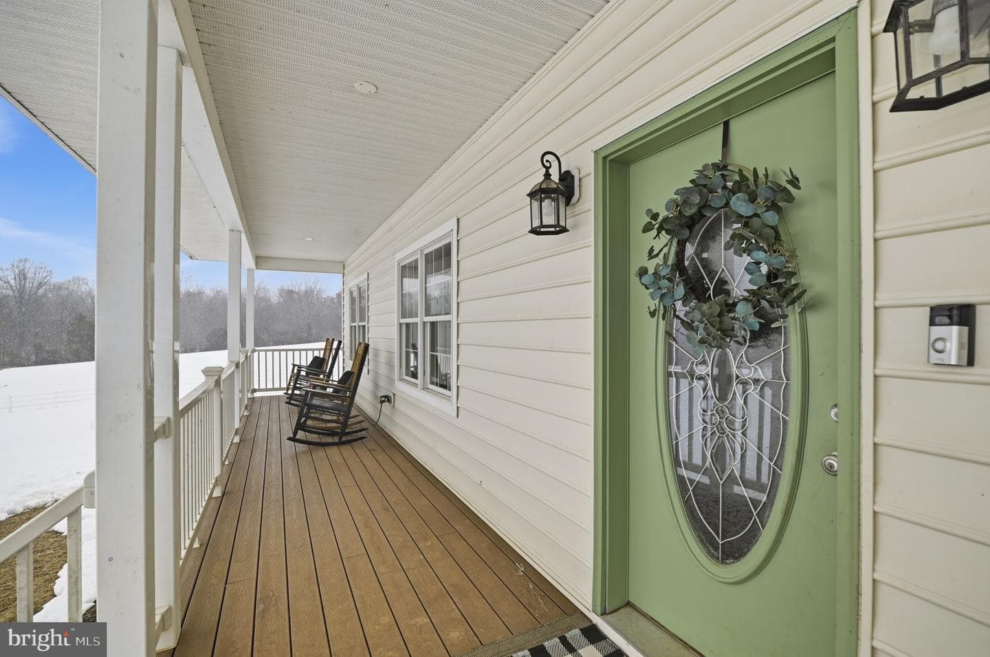 7466 Meadow View Lane photo 4