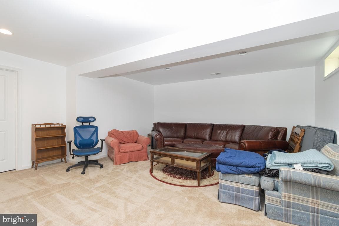 15525 Hillview Court photo 29