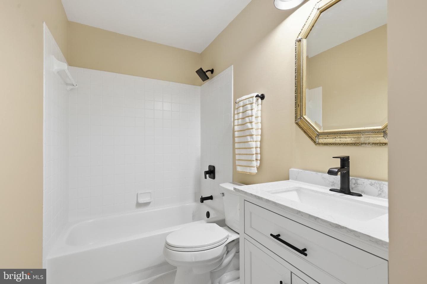3259 Southampton Drive photo 28