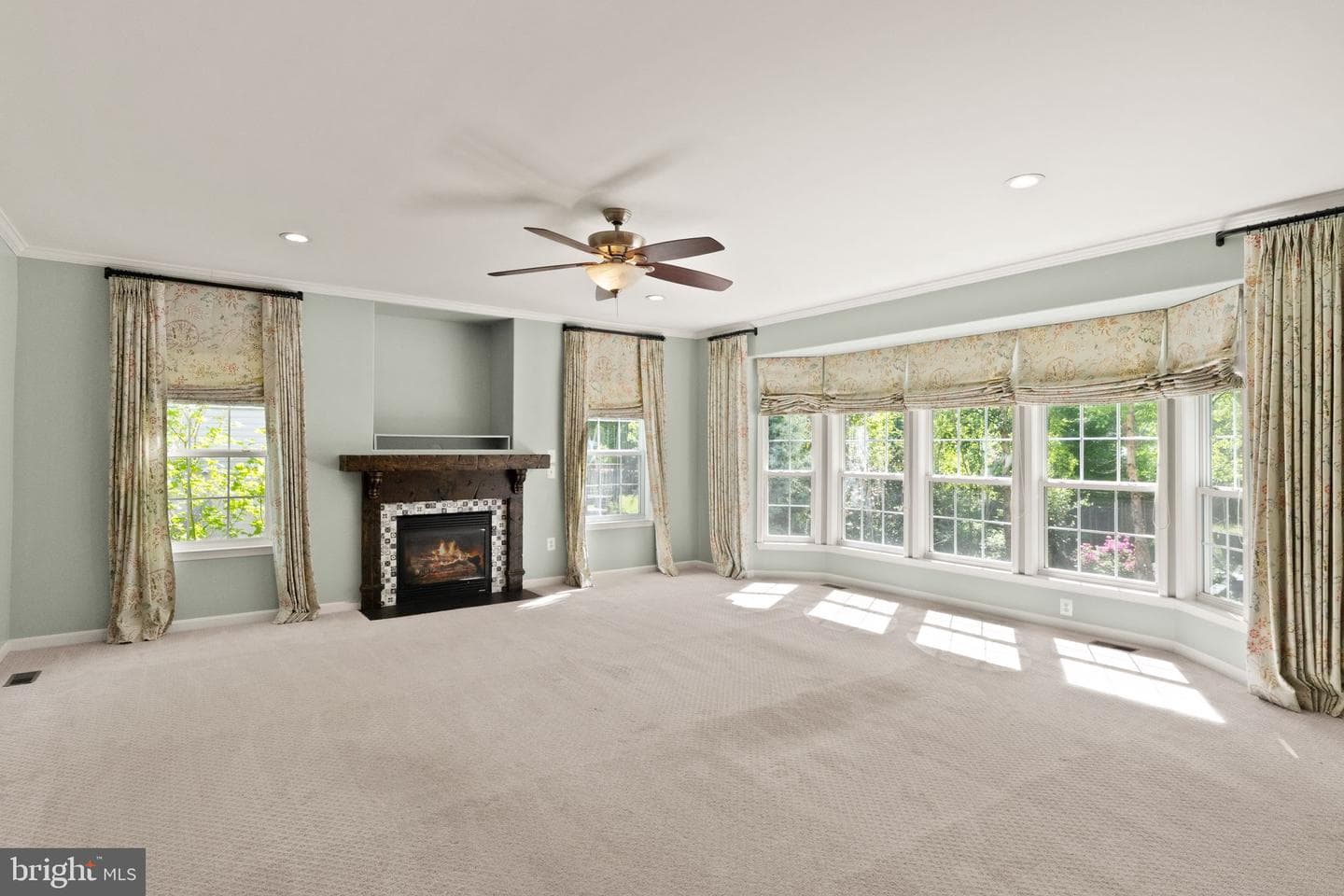 553 Windermere Drive photo 17