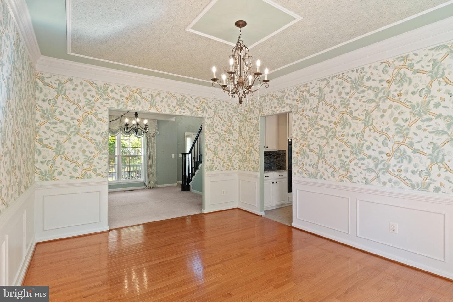 553 Windermere Drive photo 25