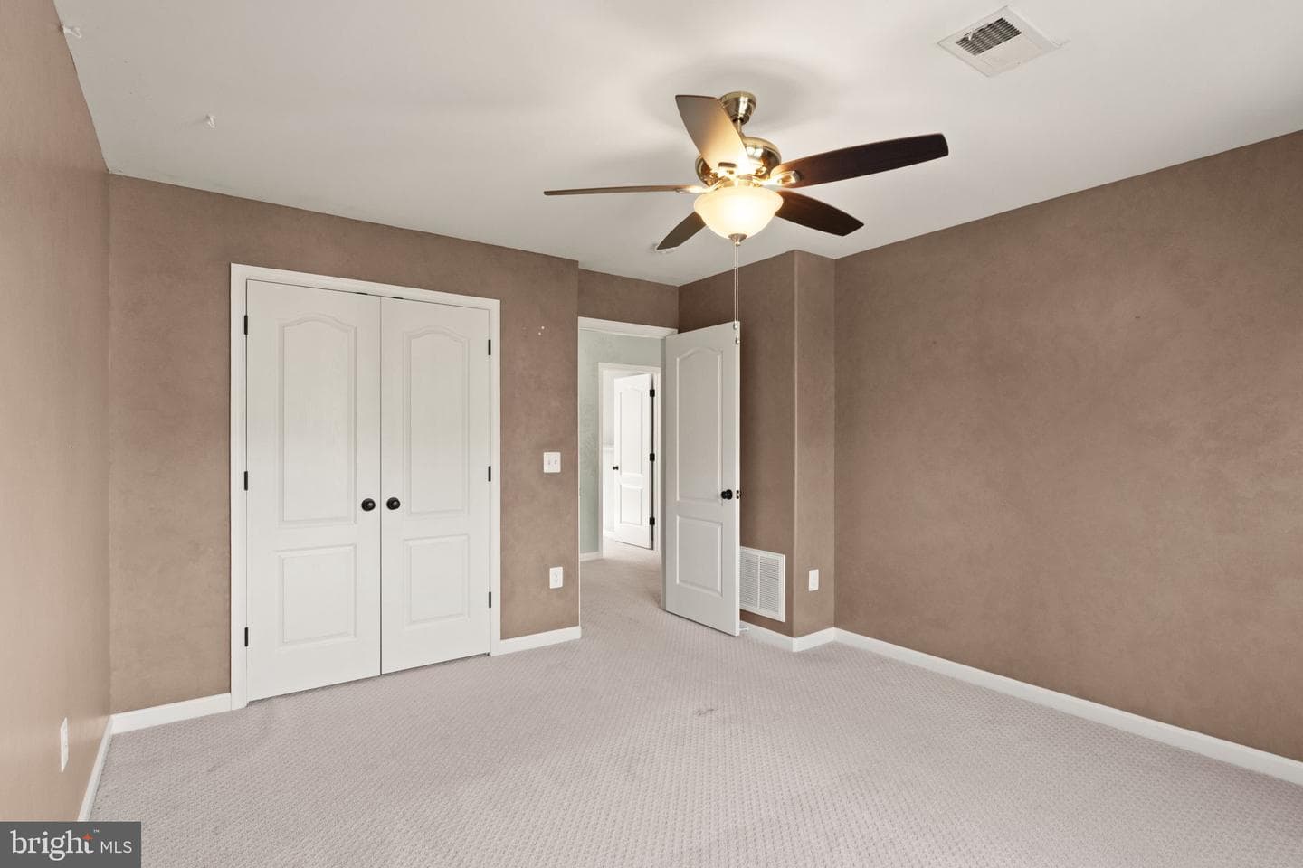 553 Windermere Drive photo 45